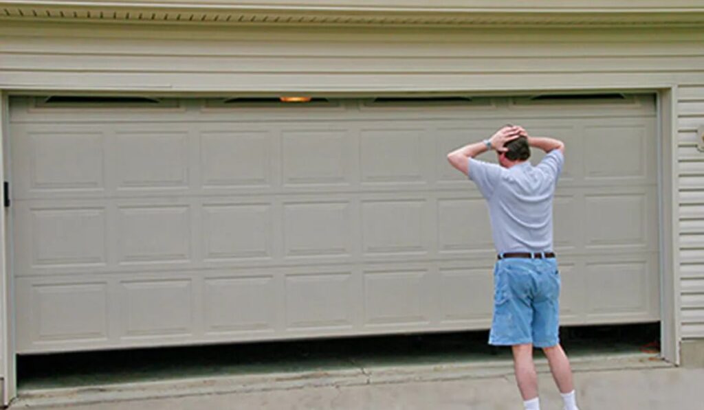 garage door wont open car trapped outside